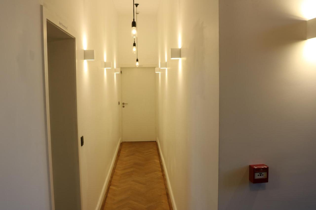 Peter House Bed & Breakfast นิเวลส์ ภายนอก รูปภาพ