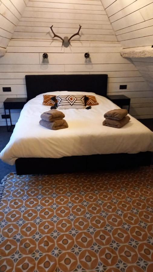 Peter House Bed & Breakfast นิเวลส์ ภายนอก รูปภาพ